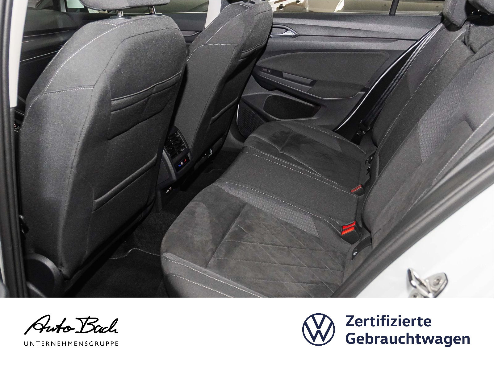 Volkswagen Golf VIII 1.4 TSI DSG eHybrid Style, Navi, App-Connect, LED, App-Connect, Digital Cockpit Pro