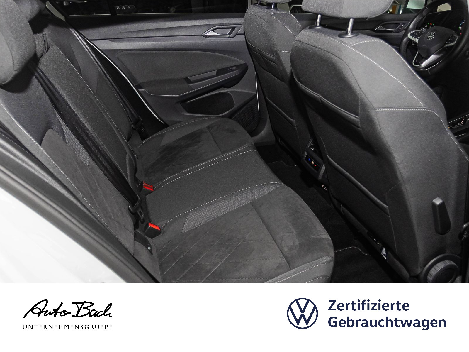 Volkswagen Golf VIII 1.4 TSI DSG eHybrid Style, Navi, App-Connect, LED, App-Connect, Digital Cockpit Pro