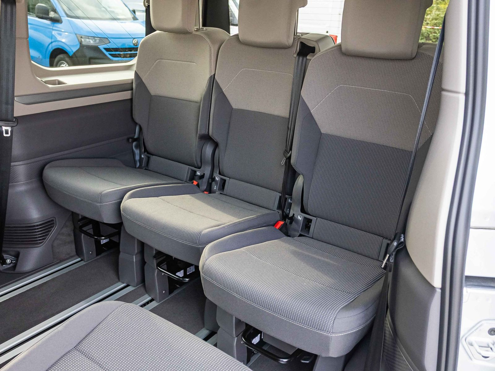 Volkswagen Multivan Life 2.0l 110kW | AHK | HUD | NAVI | KÜ