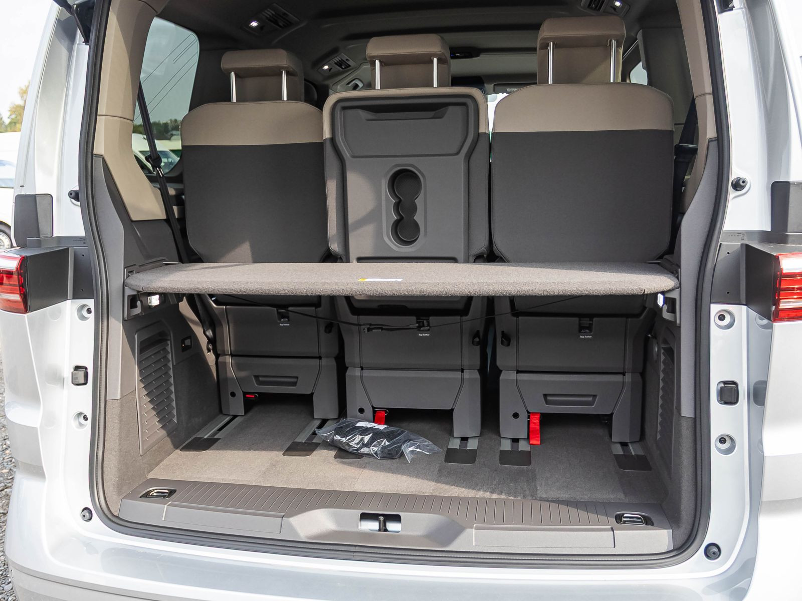 Volkswagen Multivan Life 2.0l 110kW | AHK | HUD | NAVI | KÜ