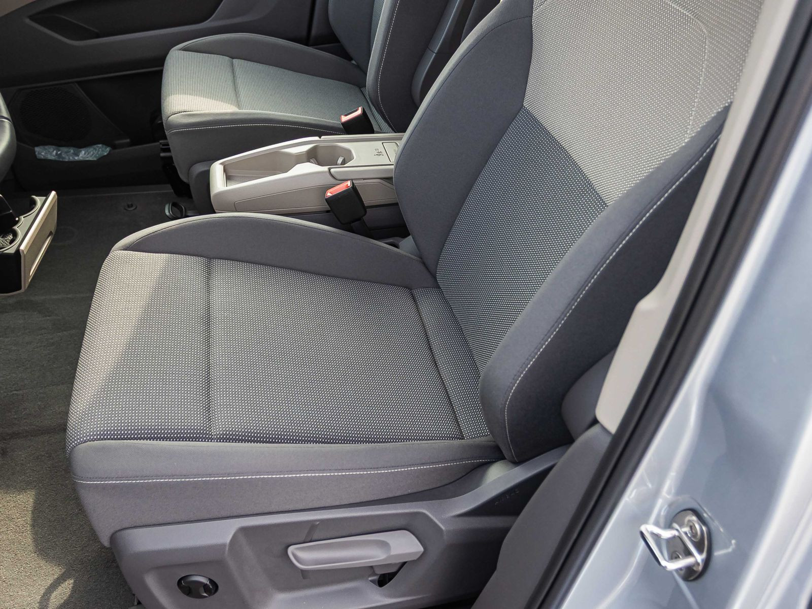 Volkswagen Multivan Life 2.0l 110kW | AHK | HUD | NAVI | KÜ