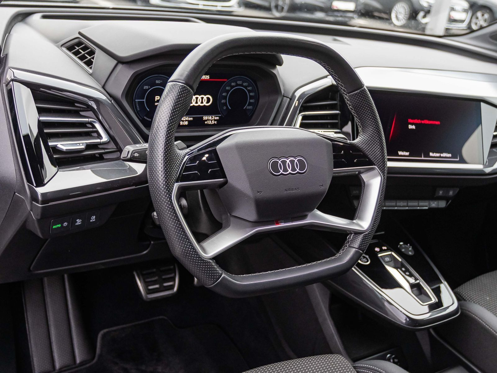 Audi Q4 e-tron S line 40 Navi Matrix HuD virtual GRA EPH DAB