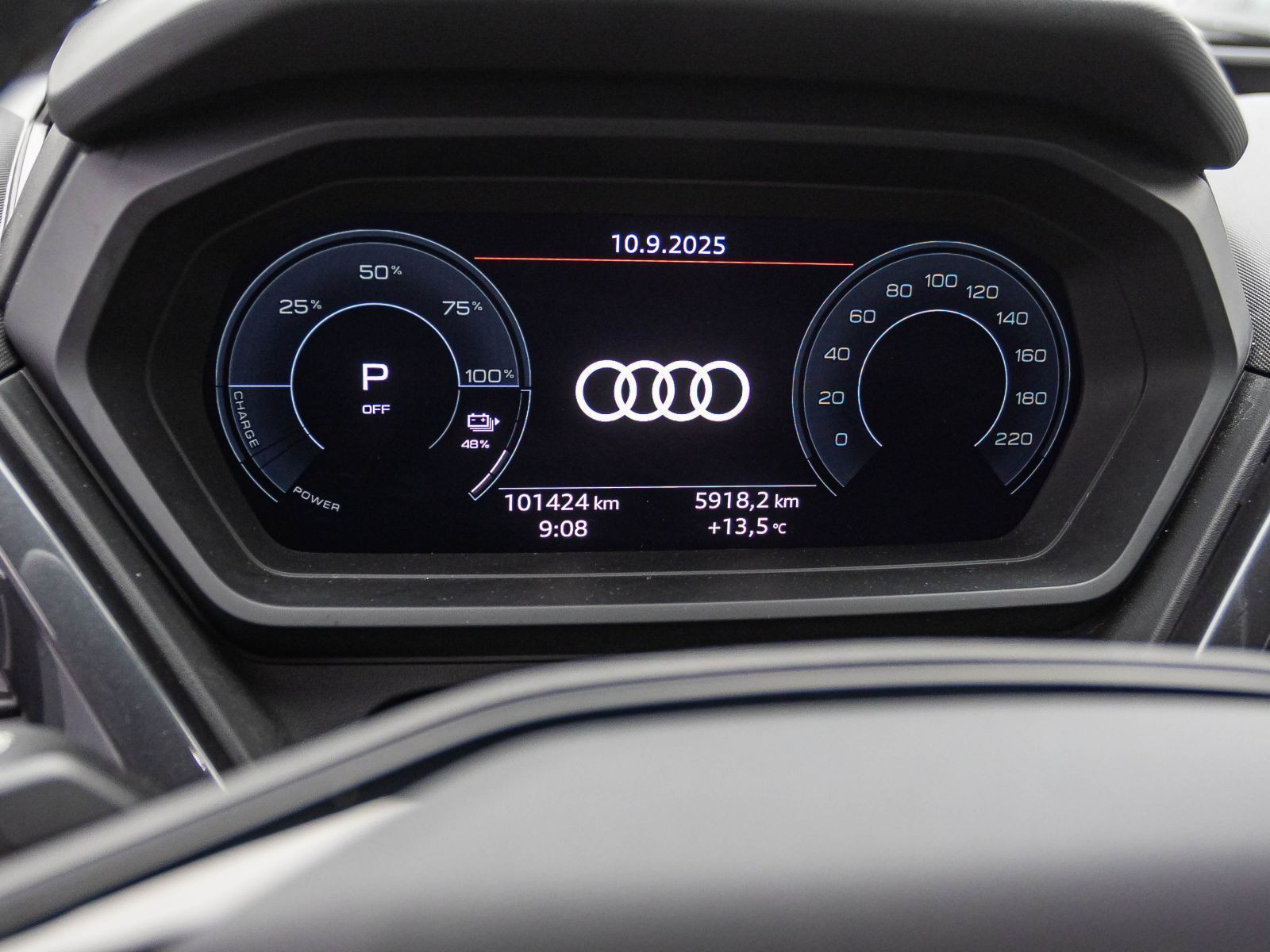 Audi Q4 e-tron S line 40 Navi Matrix HuD virtual GRA EPH DAB