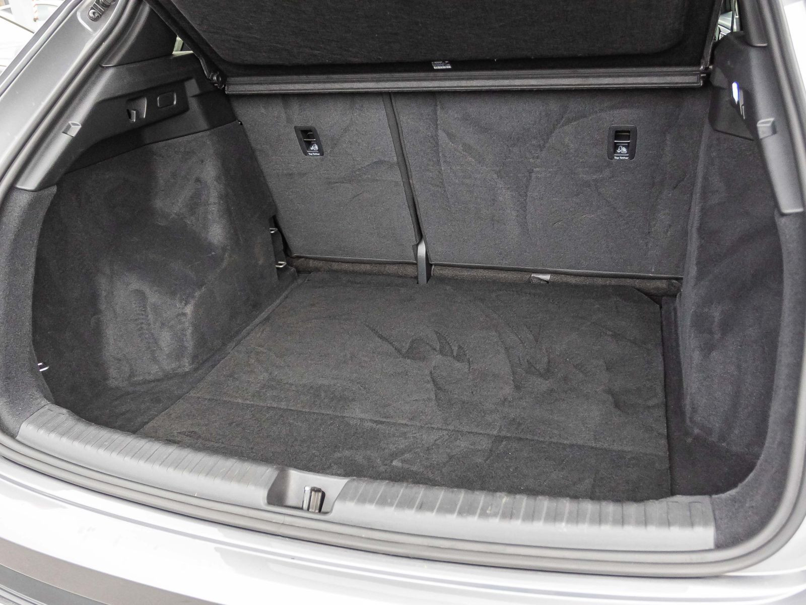 Audi Q4 e-tron S line 40 Navi Matrix HuD virtual GRA EPH DAB