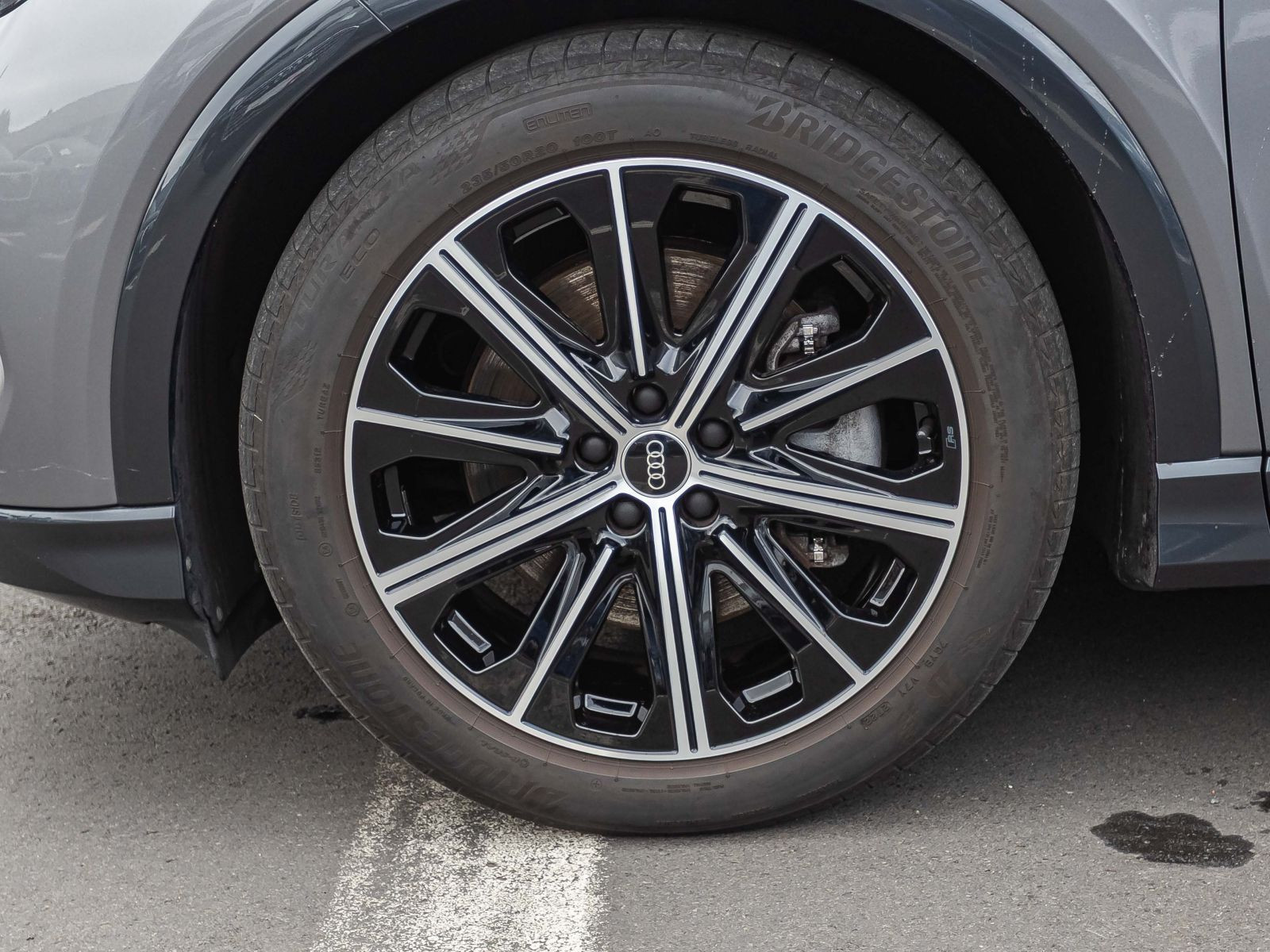 Audi Q4 e-tron S line 40 Navi Matrix HuD virtual GRA EPH DAB