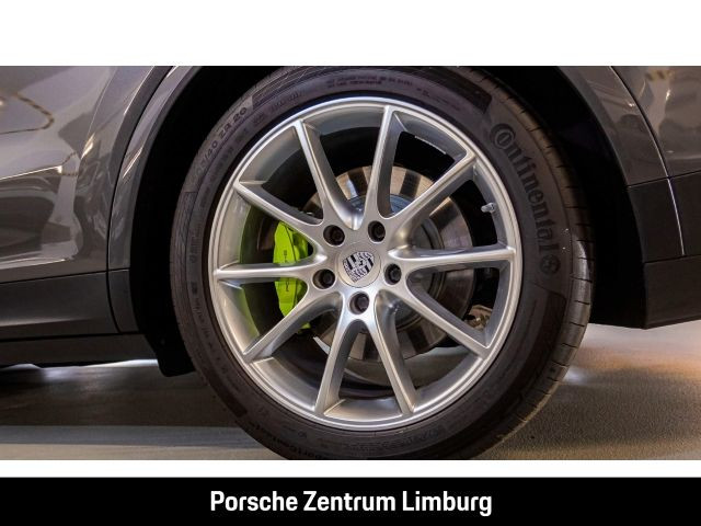 Porsche Cayenne E-Hybrid BOSE Luftfederung 20-Zoll