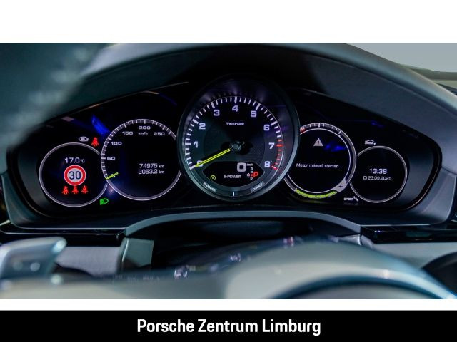 Porsche Cayenne E-Hybrid BOSE Luftfederung 20-Zoll