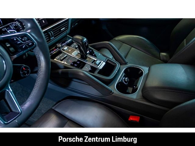 Porsche Cayenne E-Hybrid BOSE Luftfederung 20-Zoll