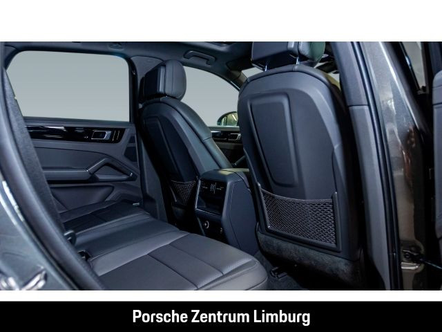 Porsche Cayenne E-Hybrid BOSE Luftfederung 20-Zoll
