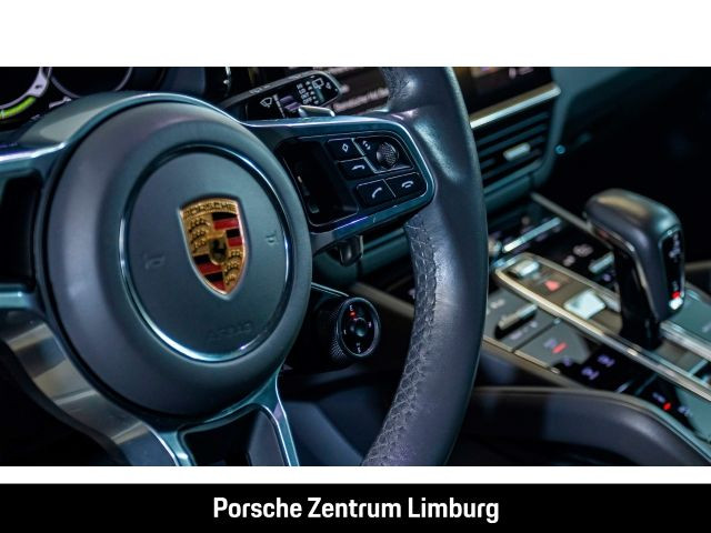Porsche Cayenne E-Hybrid BOSE Luftfederung 20-Zoll