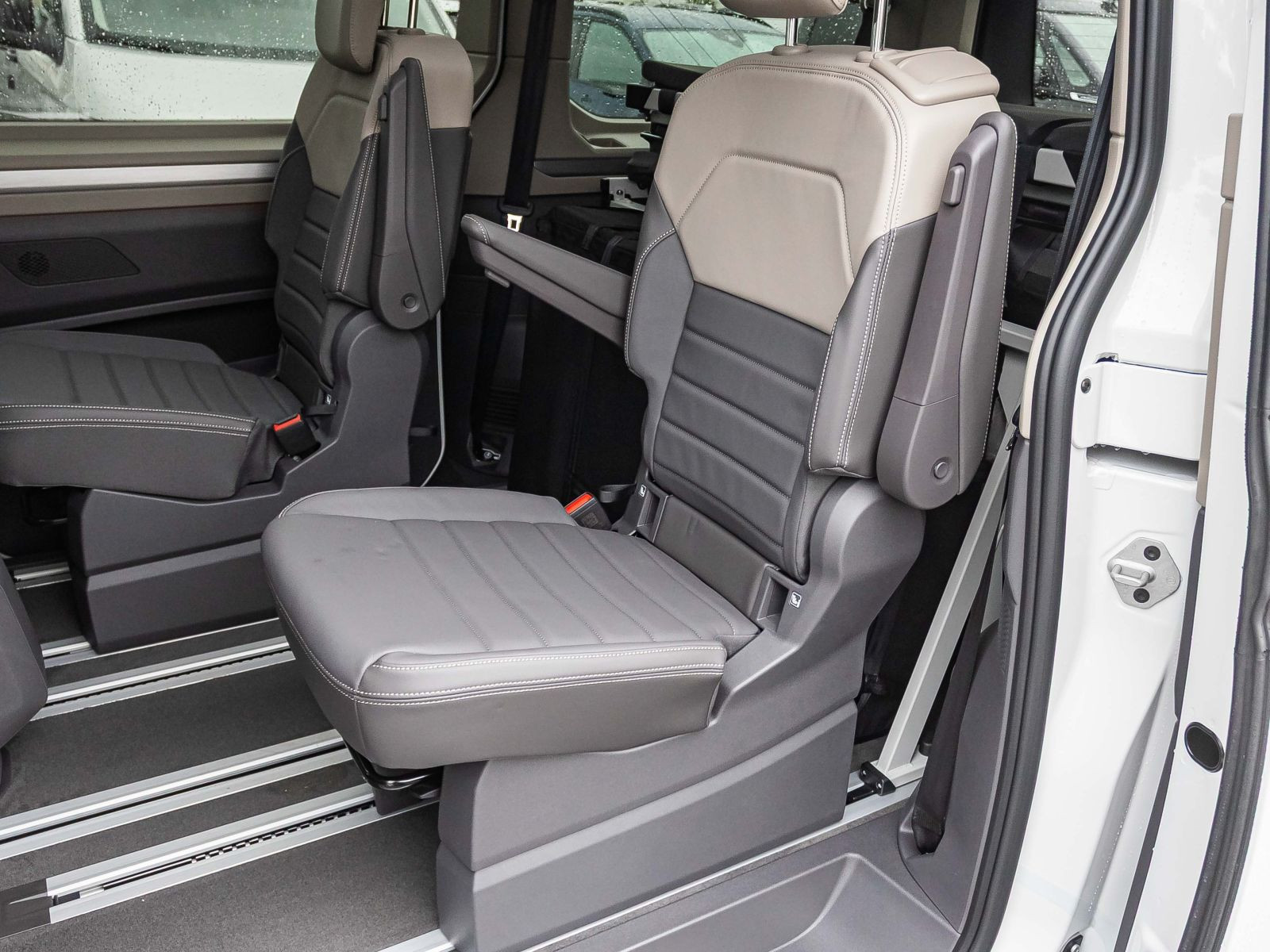 Volkswagen Multivan Edition 2.0l 150kW TSI | Pano | AHK |LÜ