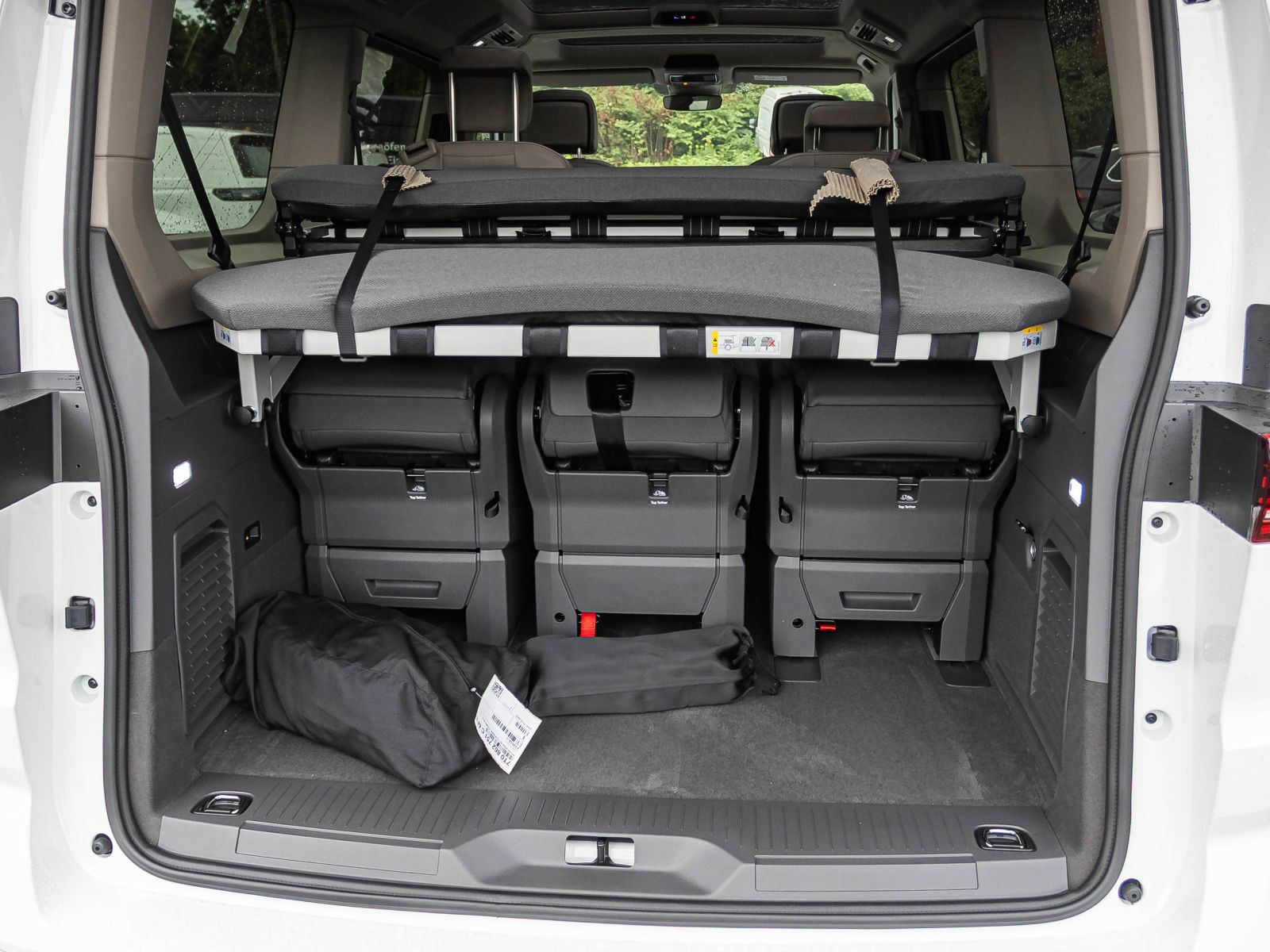 Volkswagen Multivan Edition 2.0l 150kW TSI | Pano | AHK |LÜ