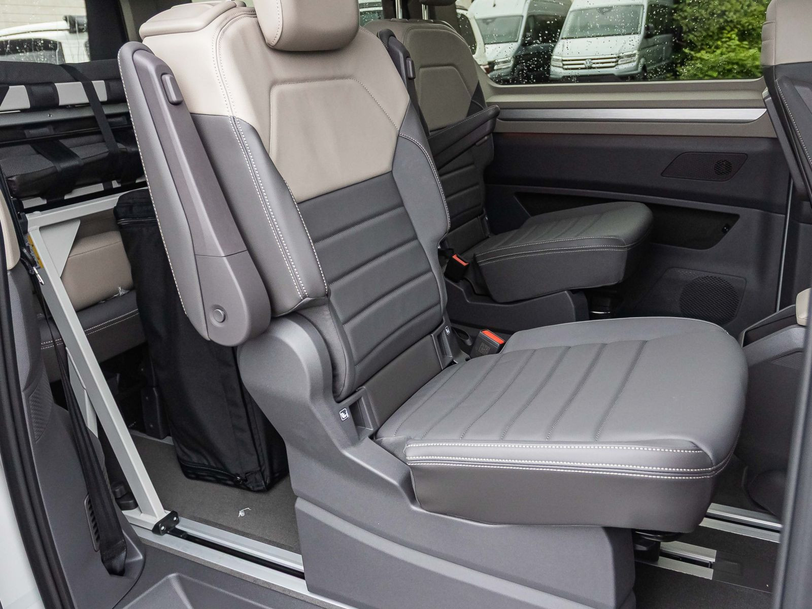 Volkswagen Multivan Edition 2.0l 150kW TSI | Pano | AHK |LÜ