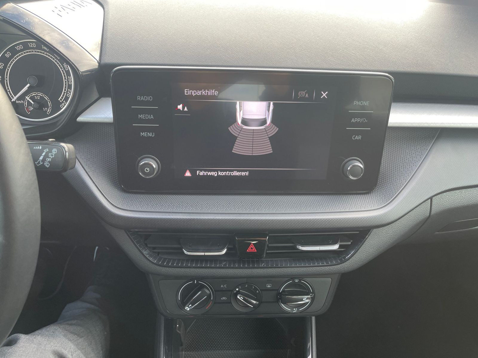 Skoda Fabia 1.0 TSI Selection LED GRA EPH DAB