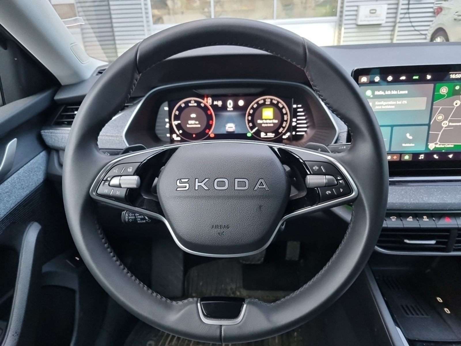 Skoda Octavia Combi Tour 2.0 TDI DSG Navi AHK LED KESSY