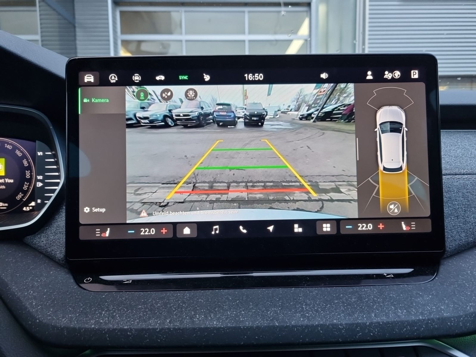 Skoda Octavia Combi Tour 2.0 TDI DSG Navi AHK LED KESSY