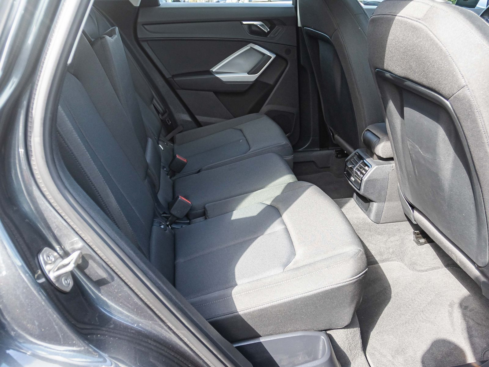 Audi Q3 S line 45 TFSI e Stronic AHK Virtual Navi