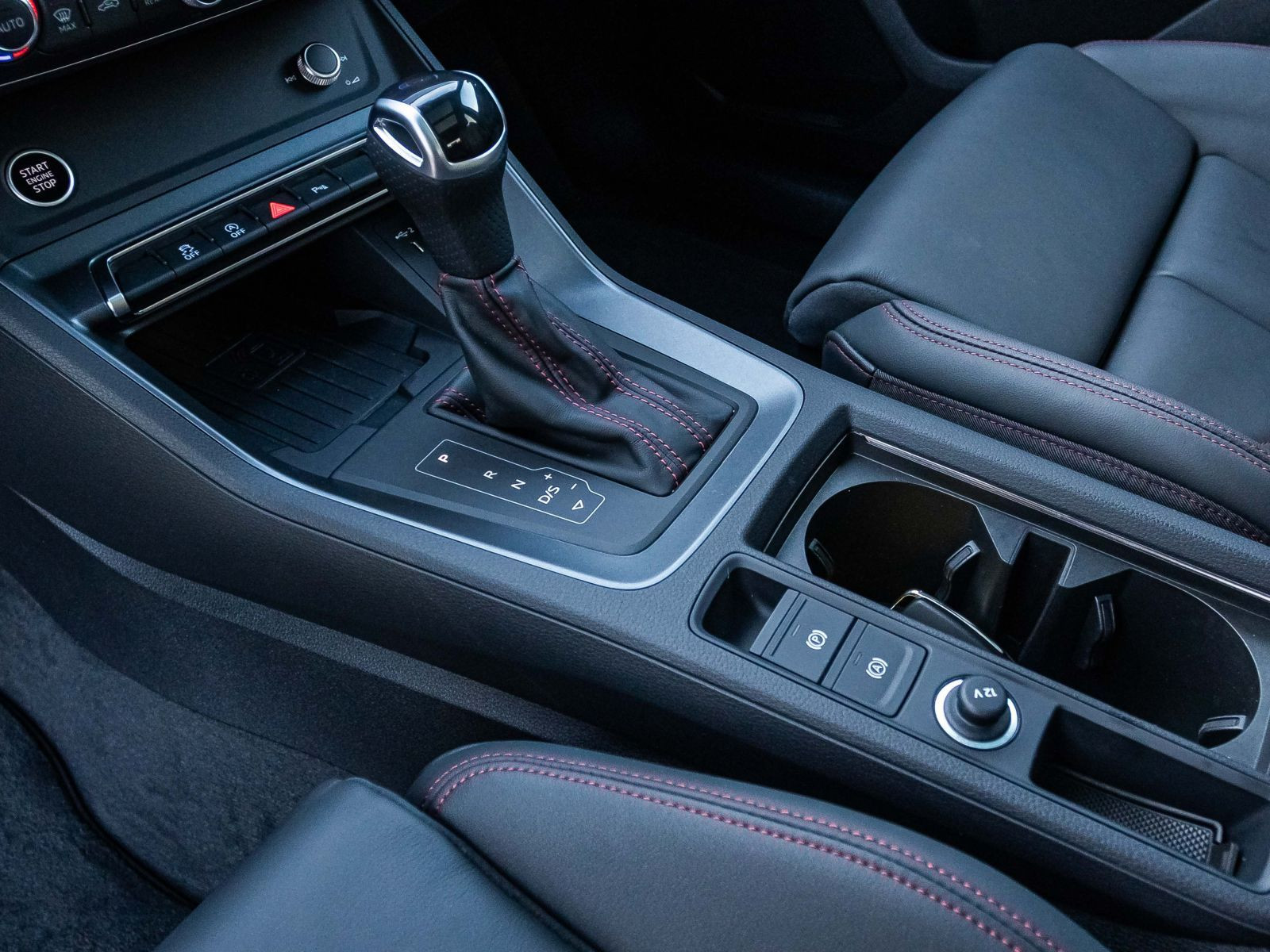 Audi Q3 S line 40TFSI qu Stronic Navi LED Panorama ACC EPH AHK