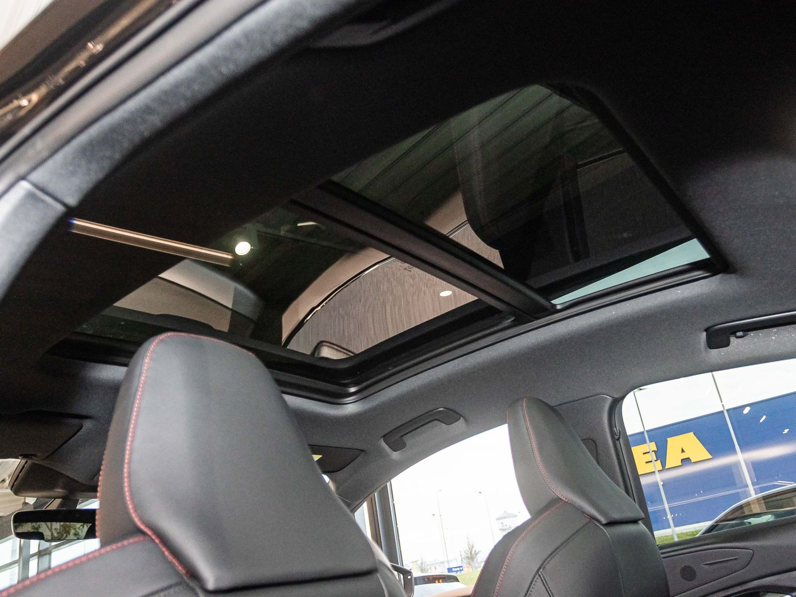 Audi Q6 Sportback S-line  quattro TECH-Pro Pano AHK 99.560,-€ UPE