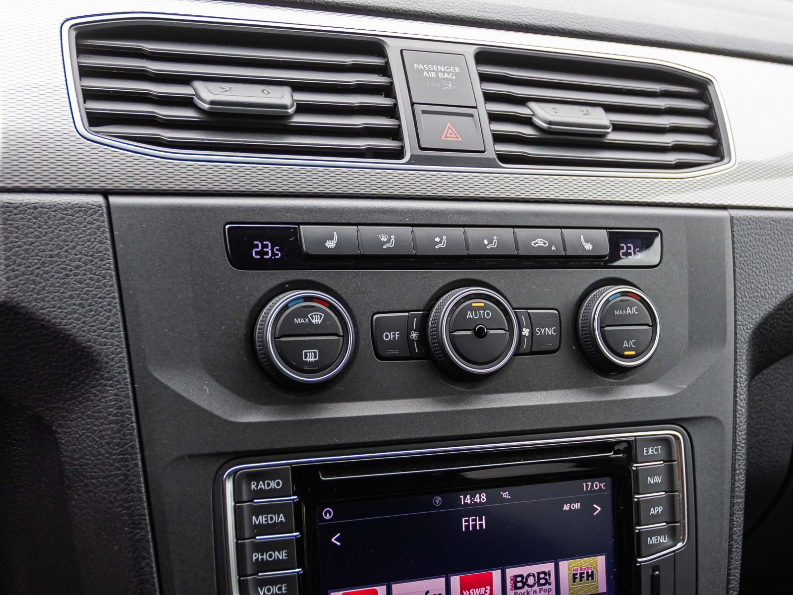 Volkswagen Caddy 1.4 TSI Comfortline DSG Navi Xenon Klimaautomatik GRA EPH AHK