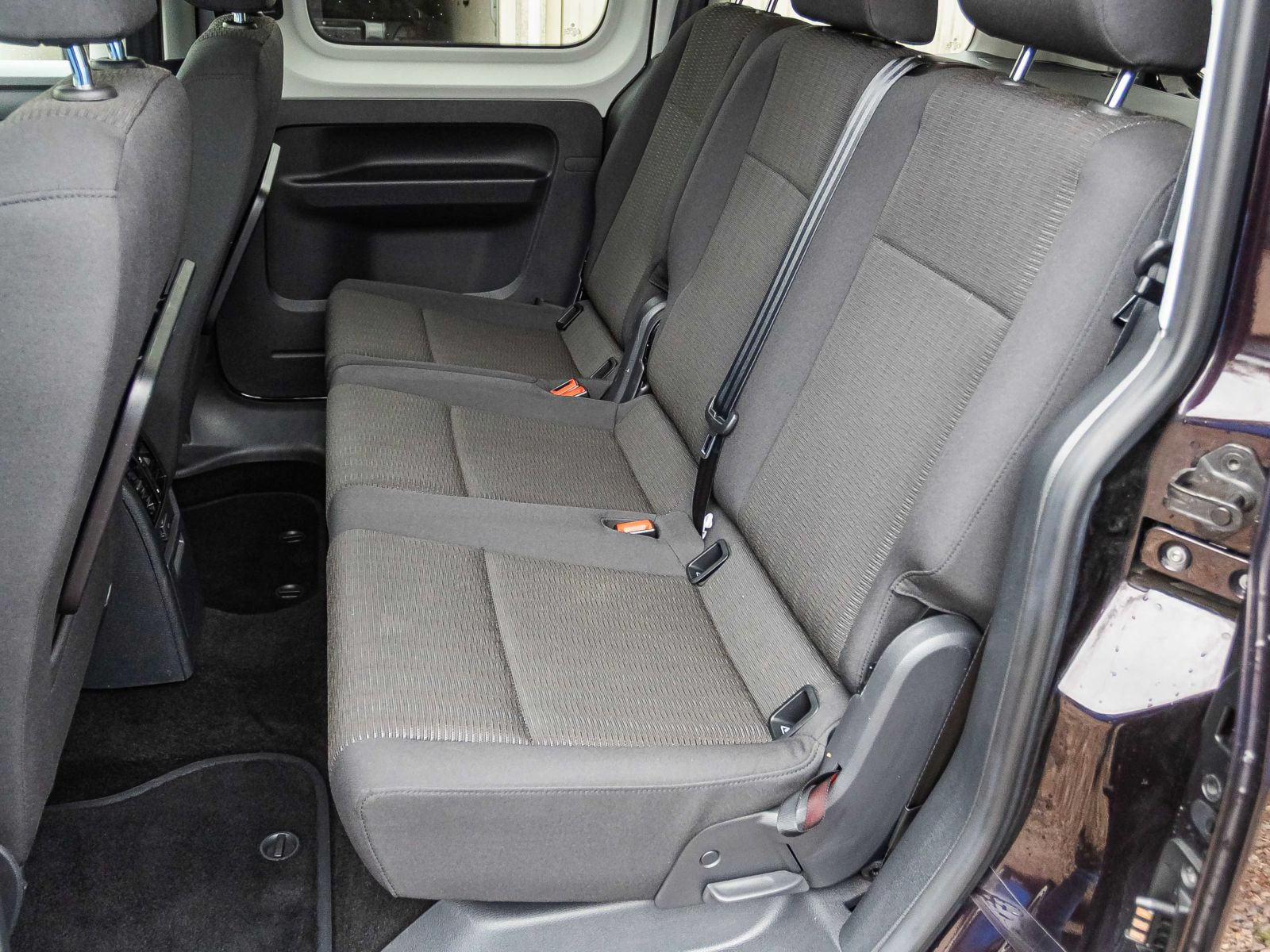 Volkswagen Caddy 1.4 TSI Comfortline DSG Navi Xenon Klimaautomatik GRA EPH AHK