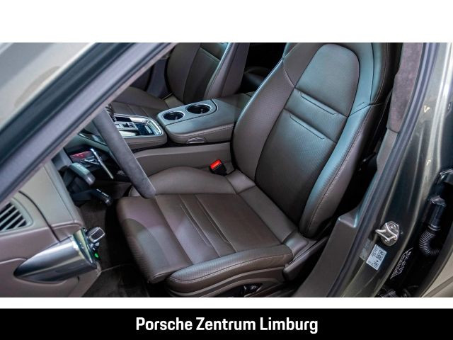 Porsche Panamera GTS Sport Turismo HA-Lenkung Nachtsicht