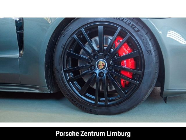 Porsche Panamera GTS Sport Turismo HA-Lenkung Nachtsicht