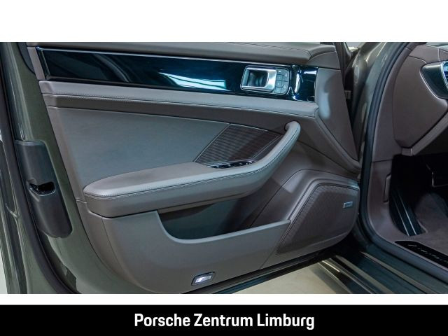 Porsche Panamera GTS Sport Turismo HA-Lenkung Nachtsicht