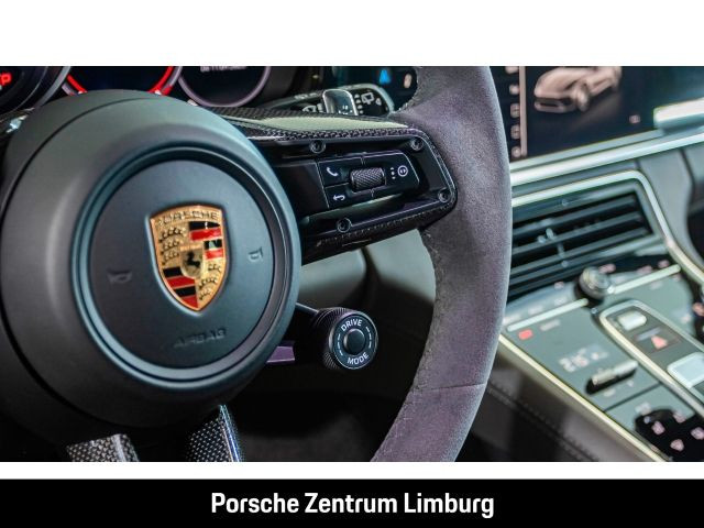 Porsche Panamera GTS Sport Turismo HA-Lenkung Nachtsicht