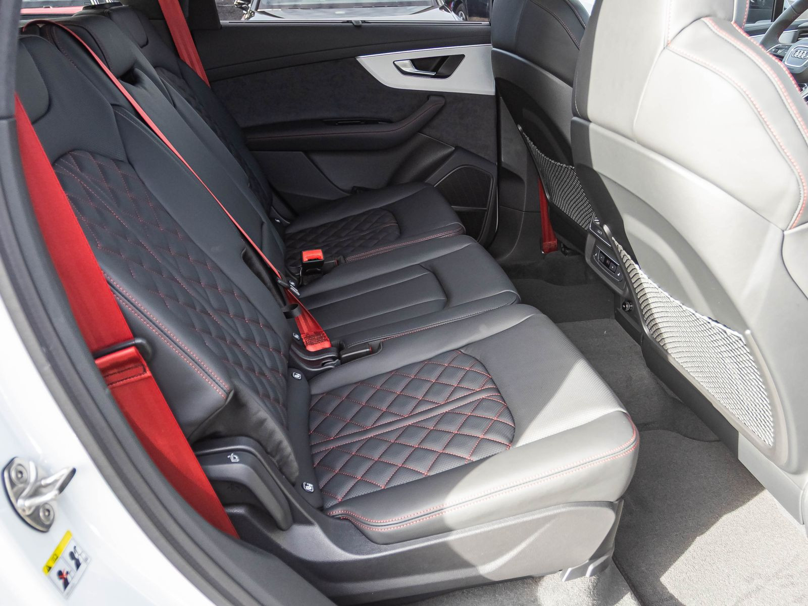 Audi Q7 SUV S line TFSI e quattro 360kW Pano B&O Massage Fahrwerkspaket AHK 