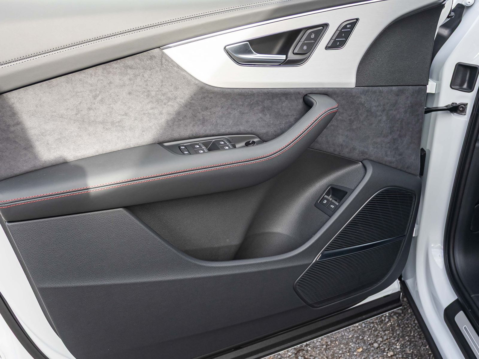 Audi Q7 SUV S line TFSI e quattro 360kW Pano B&O Massage Fahrwerkspaket AHK 