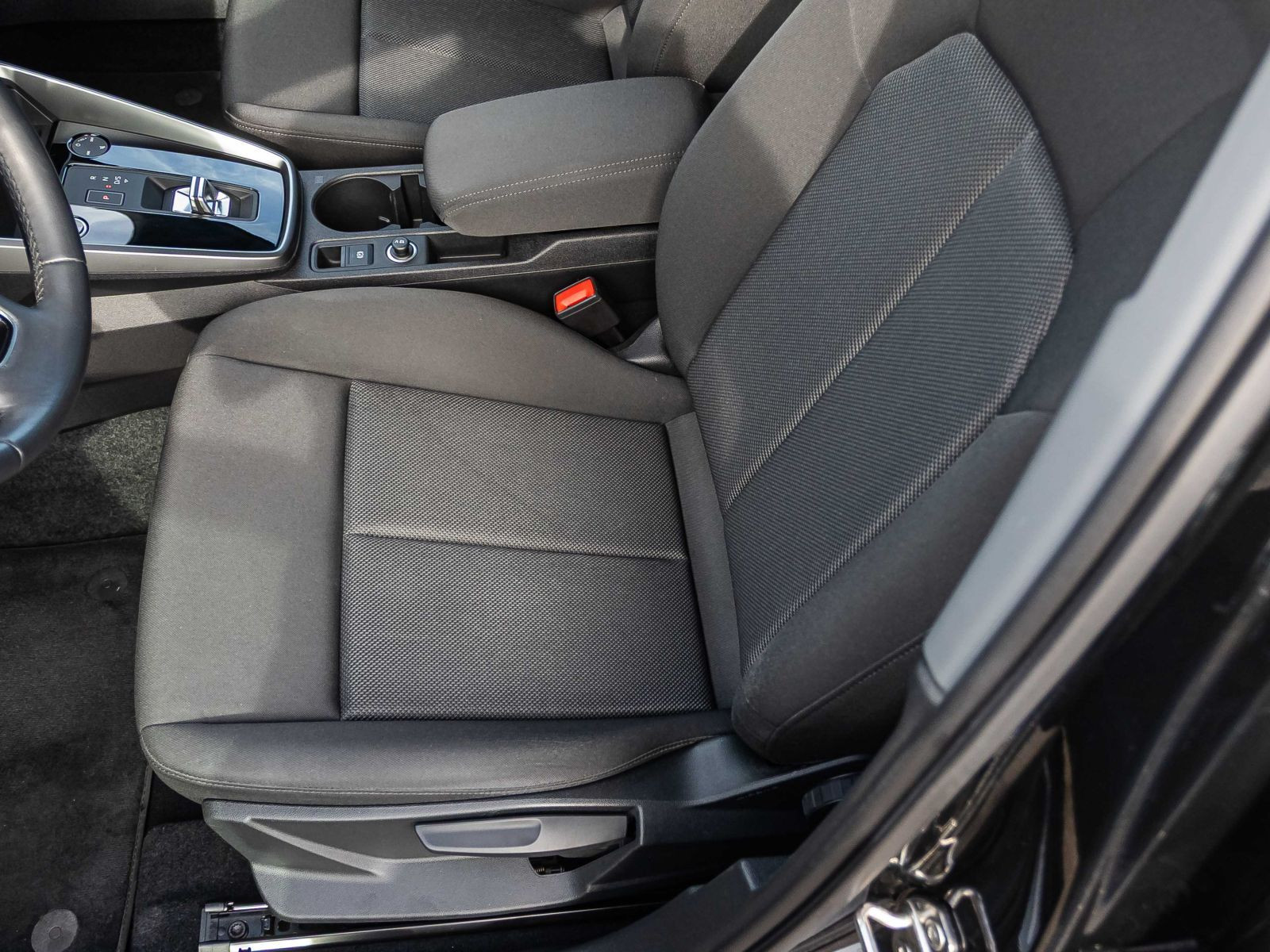 Audi A3 Sportback Advanced 40TFSI qu. Stronic LED EPH DAB AHK