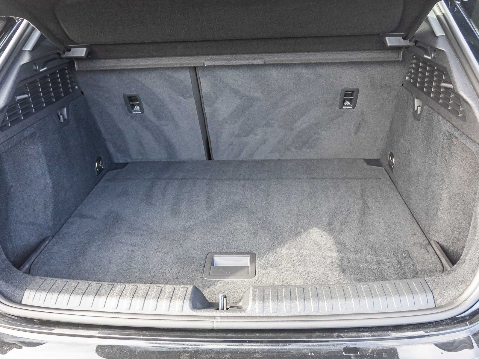 Audi A3 Sportback Advanced 40TFSI qu. Stronic LED EPH DAB AHK