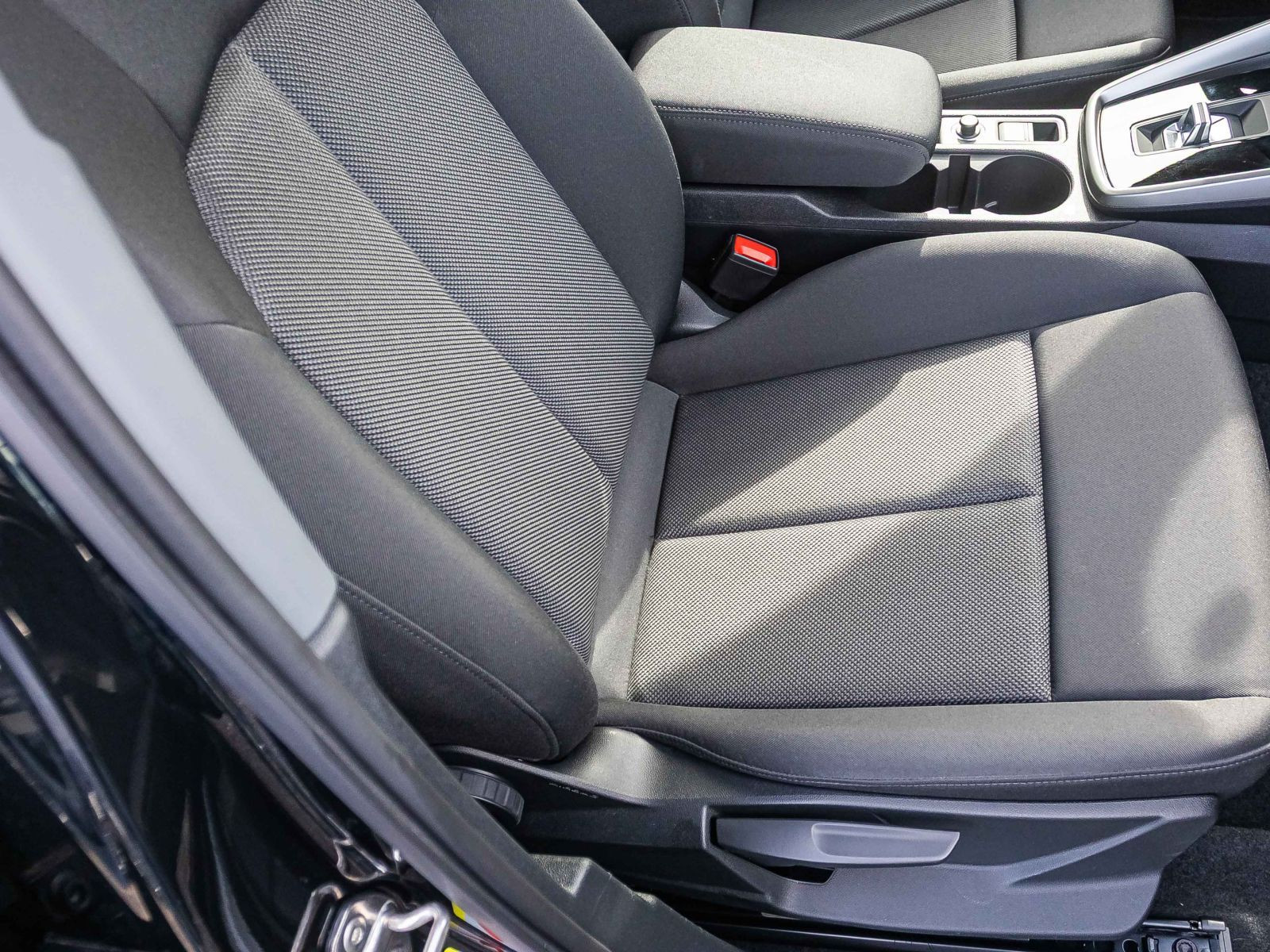 Audi A3 Sportback Advanced 40TFSI qu. Stronic LED EPH DAB AHK