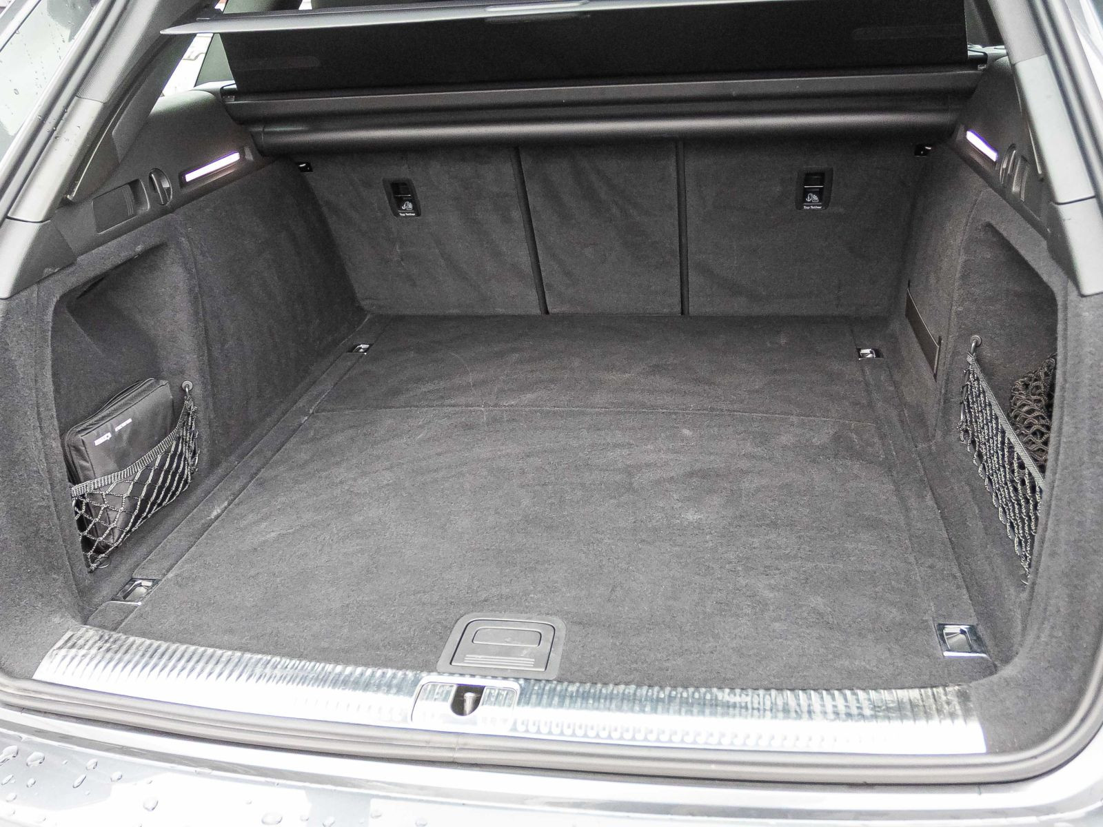 Audi A4 Avant S line 40TFSI Stronic Navi LED GRA EPH