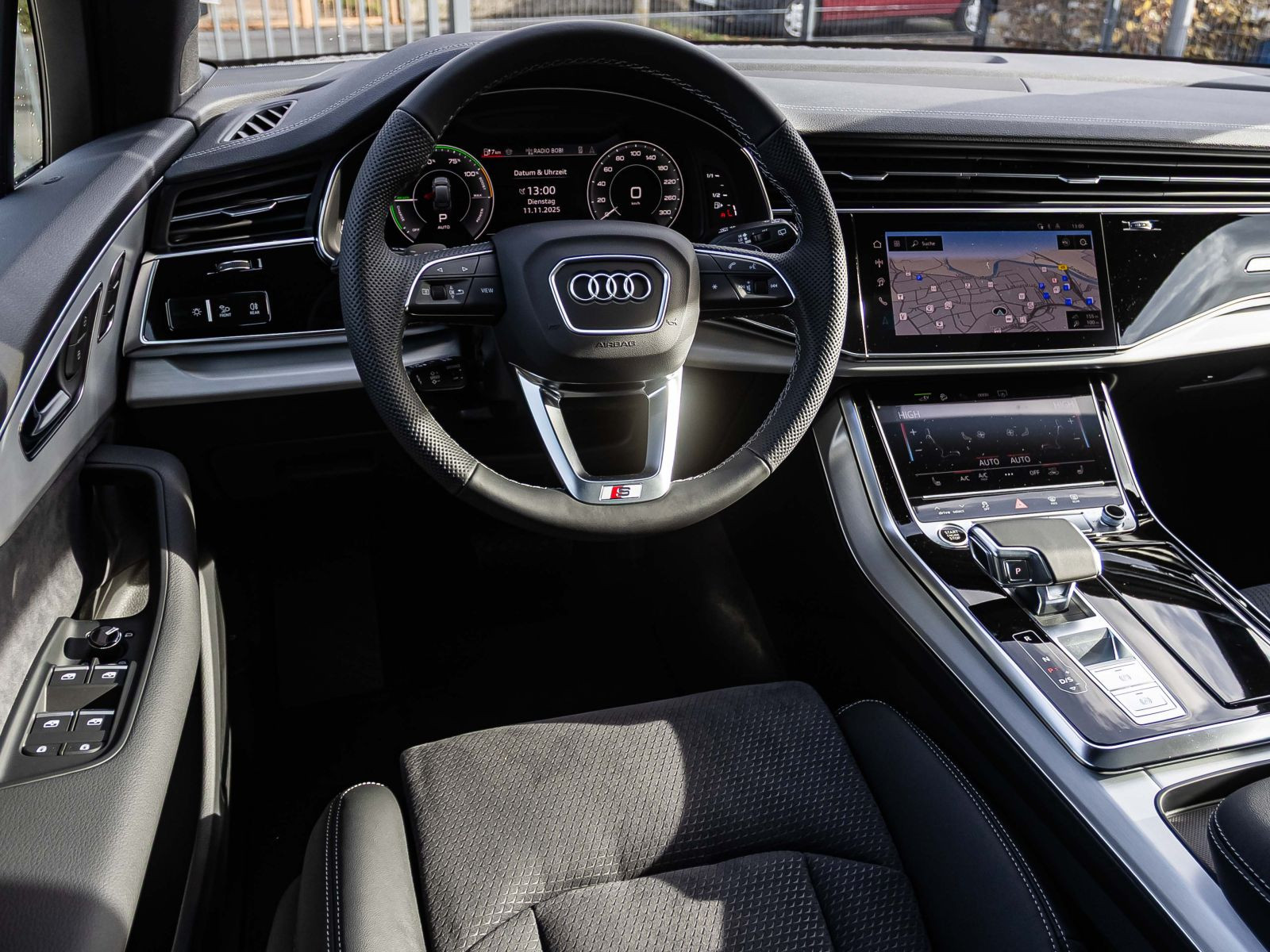 Audi Q7 SUV S line TFSI e quattro 290kW  Allradlenkung Pano matrix B&O AHK
