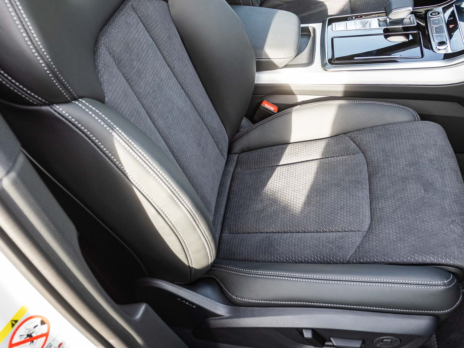 Audi Q7 SUV S line TFSI e quattro 290kW  Allradlenkung Pano matrix B&O AHK