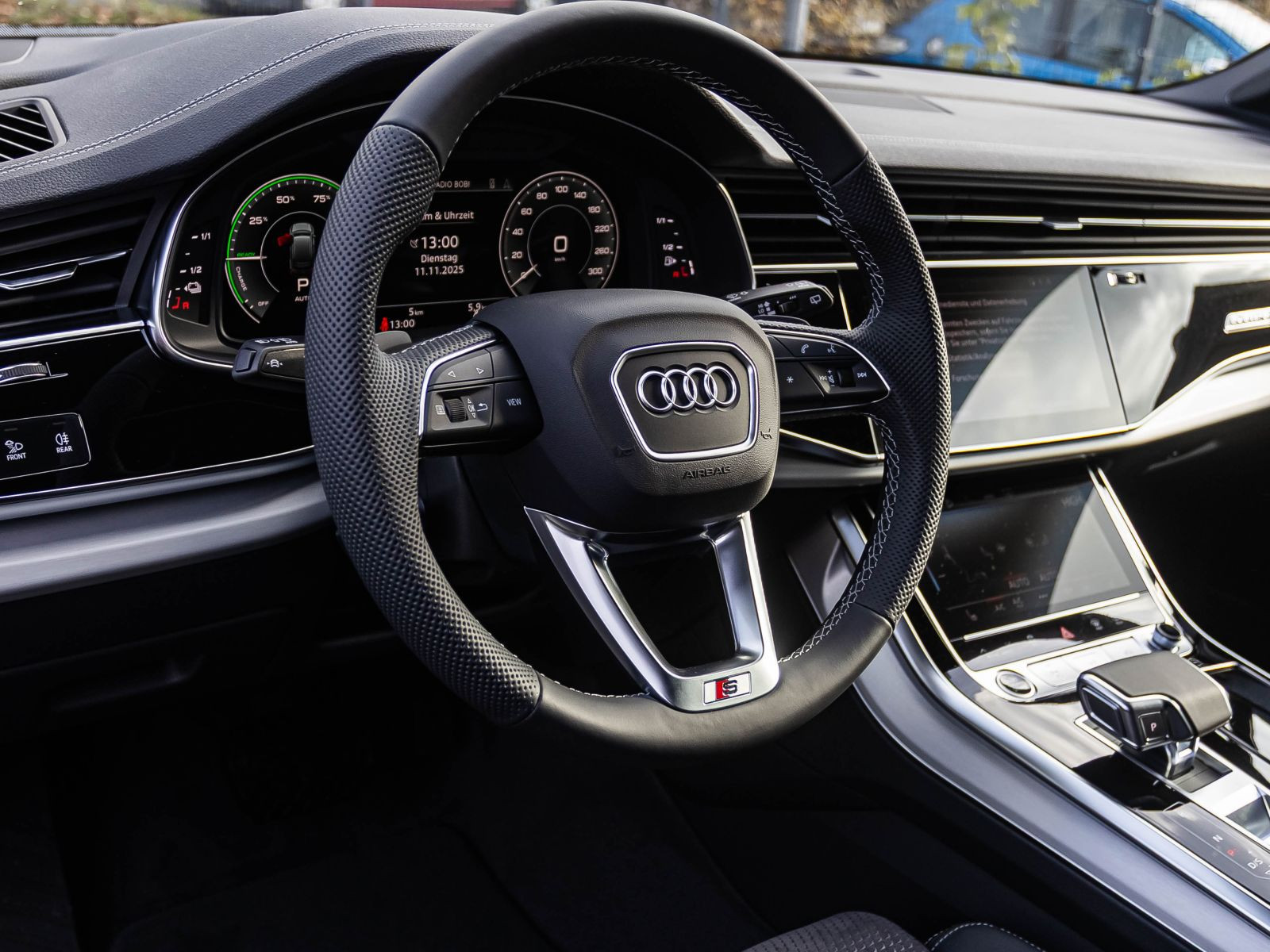 Audi Q7 SUV S line TFSI e quattro 290kW  Allradlenkung Pano matrix B&O AHK