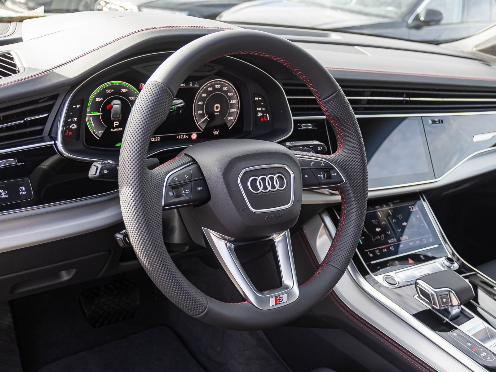 Audi Q7  S line TFSI e quattro 360 kW AHK Pano HuD 21"