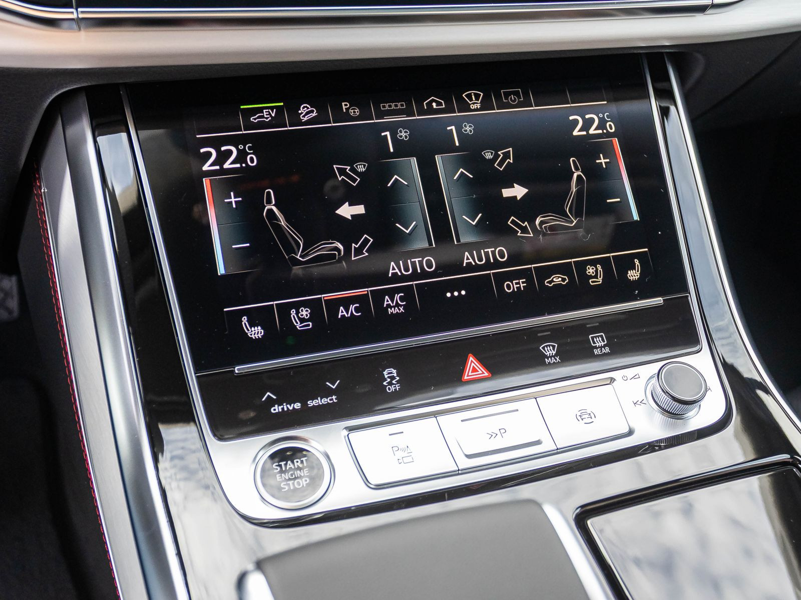 Audi Q7  S line TFSI e quattro 360 kW AHK Pano HuD 21"