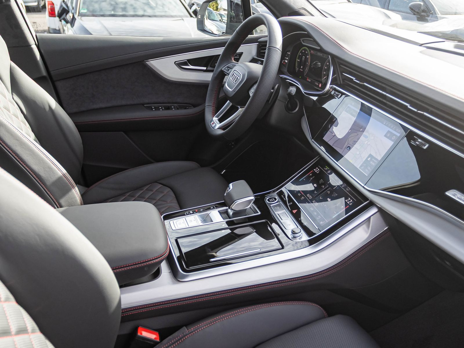 Audi Q7  S line TFSI e quattro 360 kW AHK Pano HuD 21"