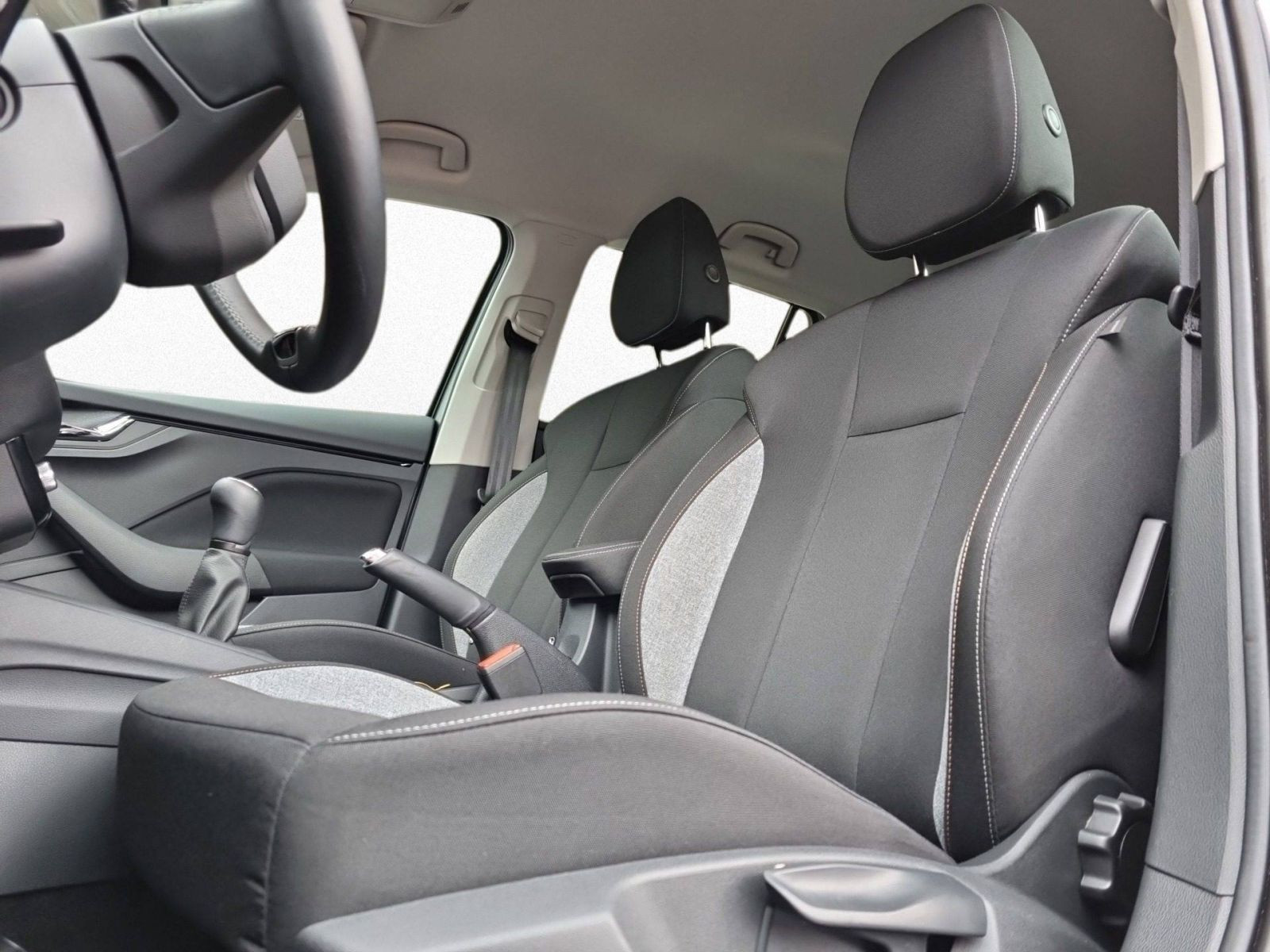 Skoda Kamiq 1.0 TSI Selection LED CarPlay GRA EPH DAB