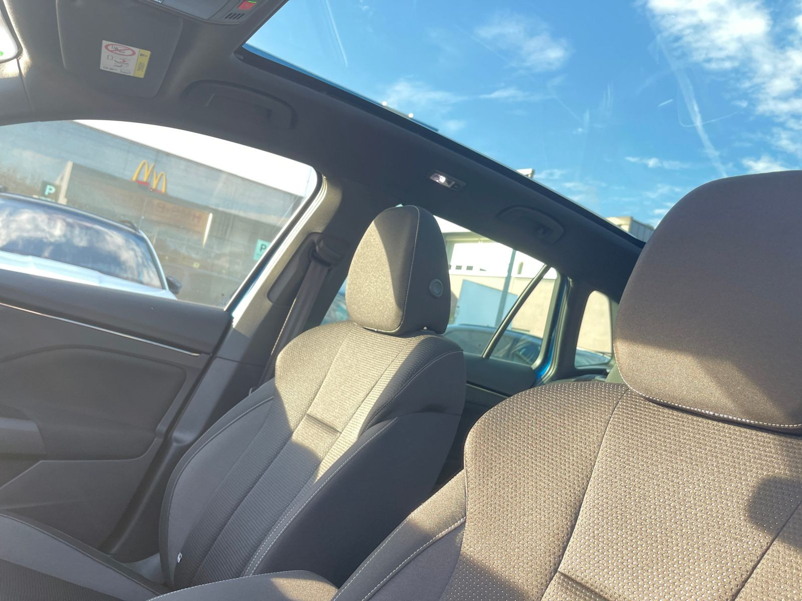 Skoda Kamiq Tour 1.0 TSI DSG LED Panorama GRA EPH AHK