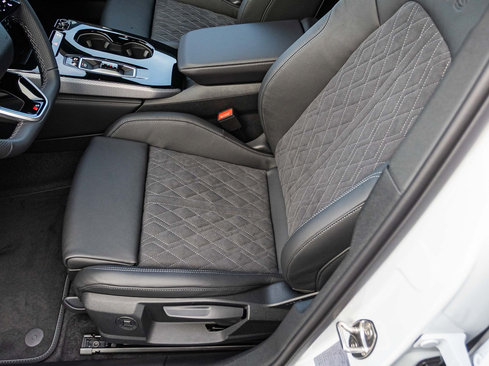 Audi A5 Avant TDI edition one quattro 150kW S Tech-Plus S-Interieur AHK