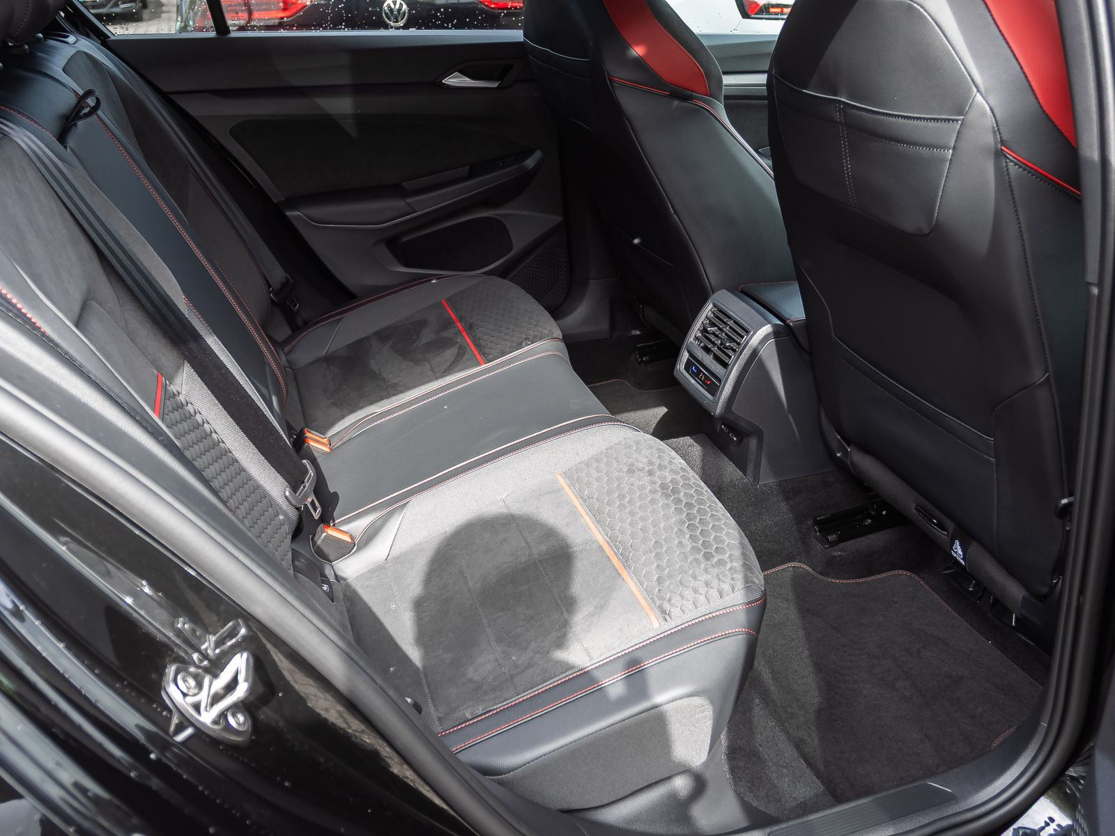 Volkswagen Golf VIII GTI Clubsport 2.0 TSI DSG, Navi, LED-Matrix, Rückfahrkamera, App-Connect