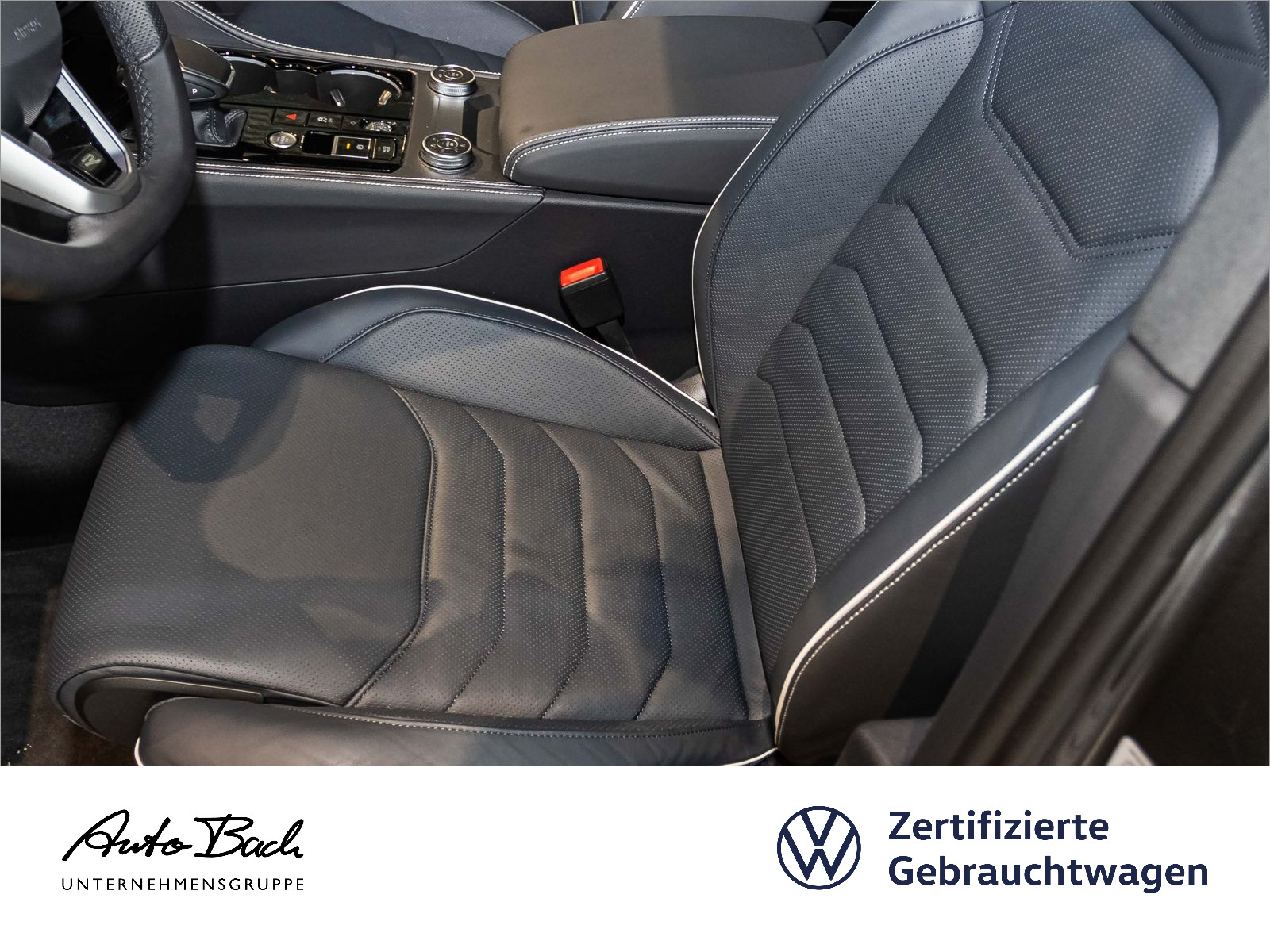 Volkswagen Touareg 3.0 TDI R-Line Navi LED Panorama Luftfederung HuD ACC AHK