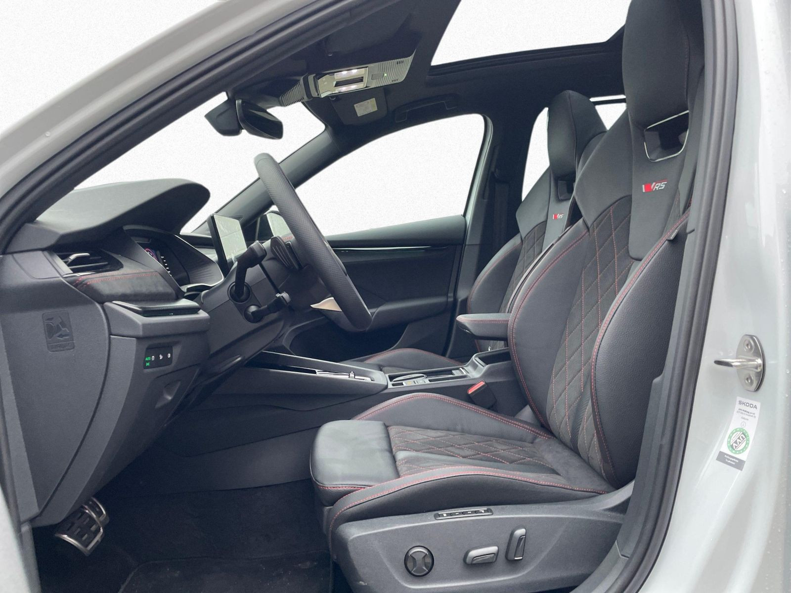 Skoda Octavia Combi RS 2.0 TSI DSG AHK LED HuD Area View