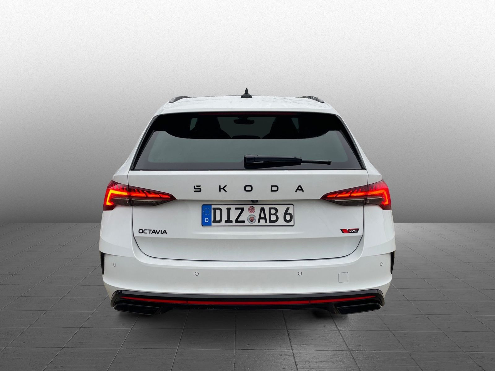 Skoda Octavia Combi RS 2.0 TSI DSG AHK LED HuD Area View