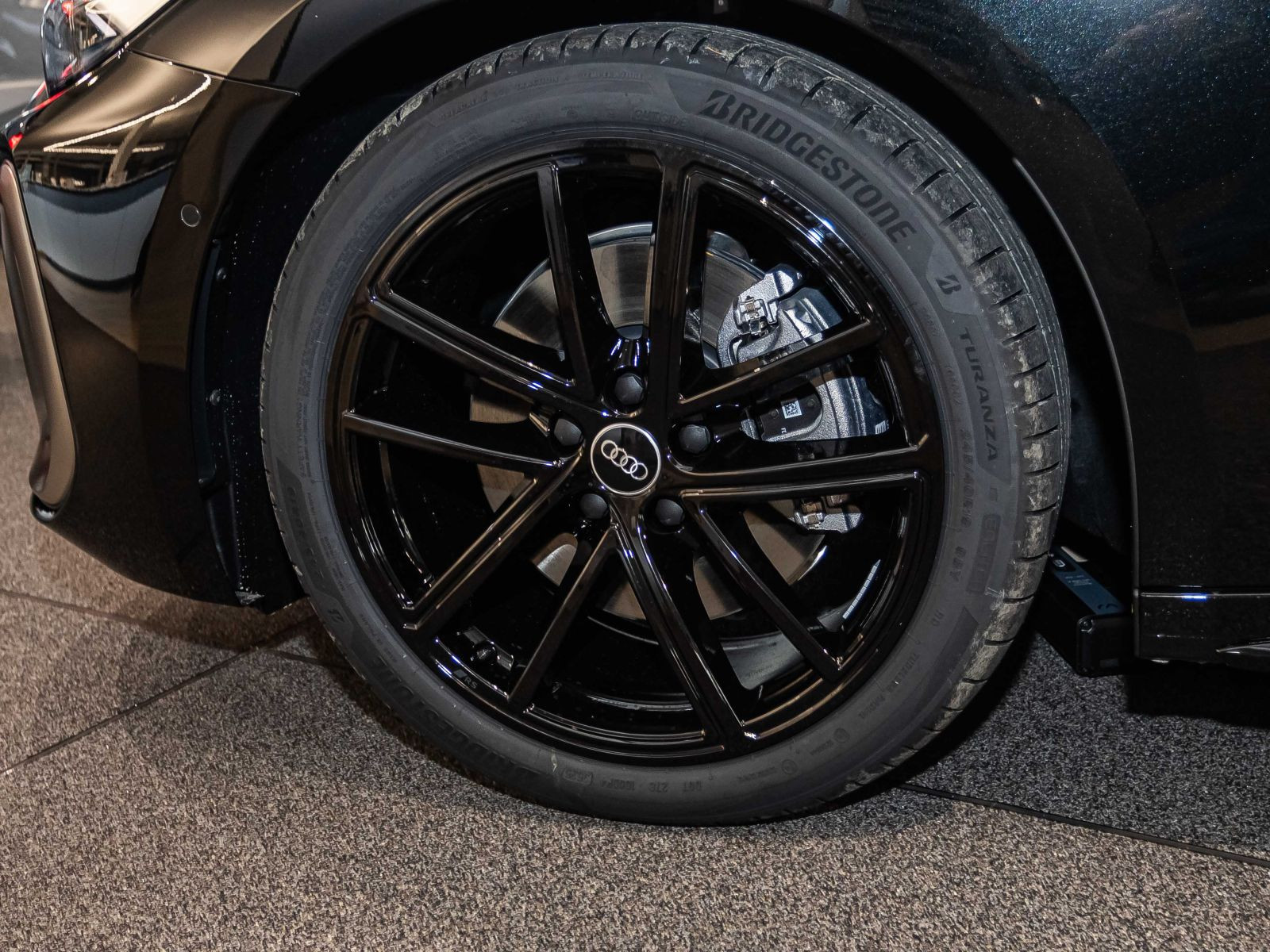 Audi A5 Avant TDI edition one quattro 150kW Tech-Plus S-Interieur AHK