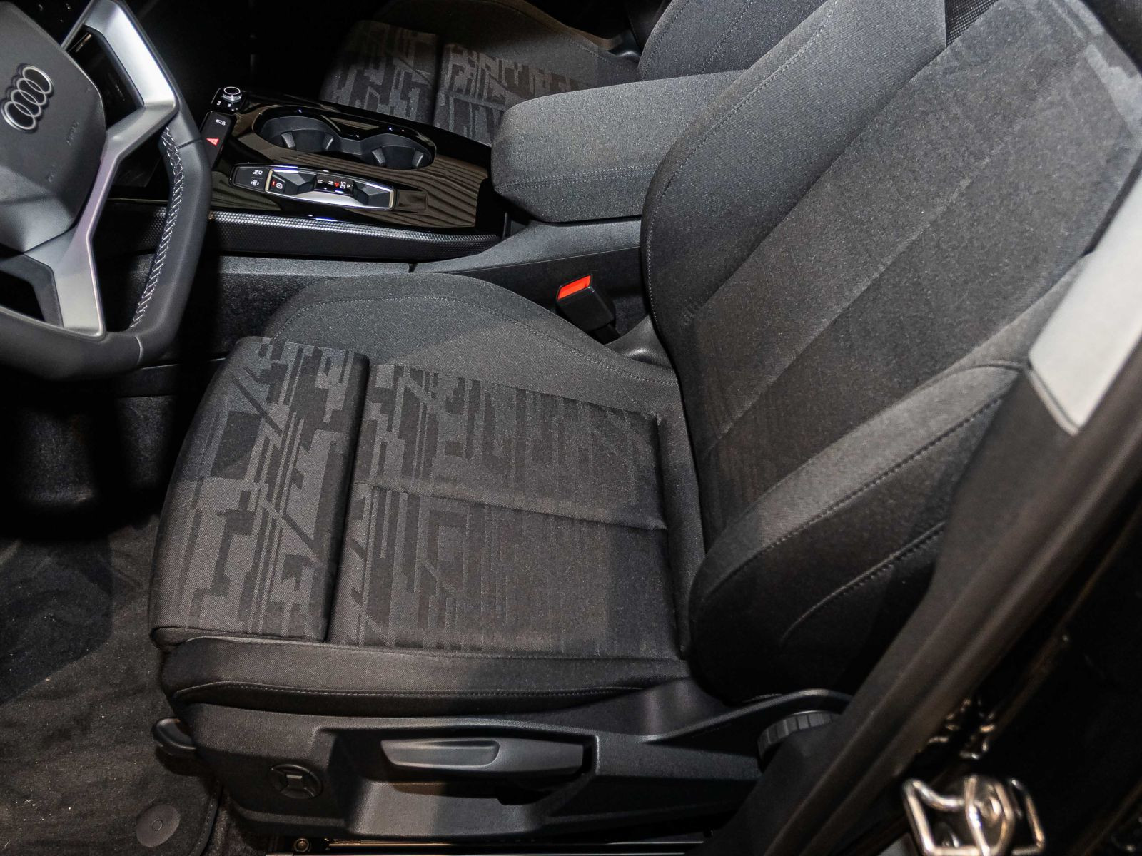 Audi A5 Avant TDI edition one quattro 150kW Tech-Plus S-Interieur AHK